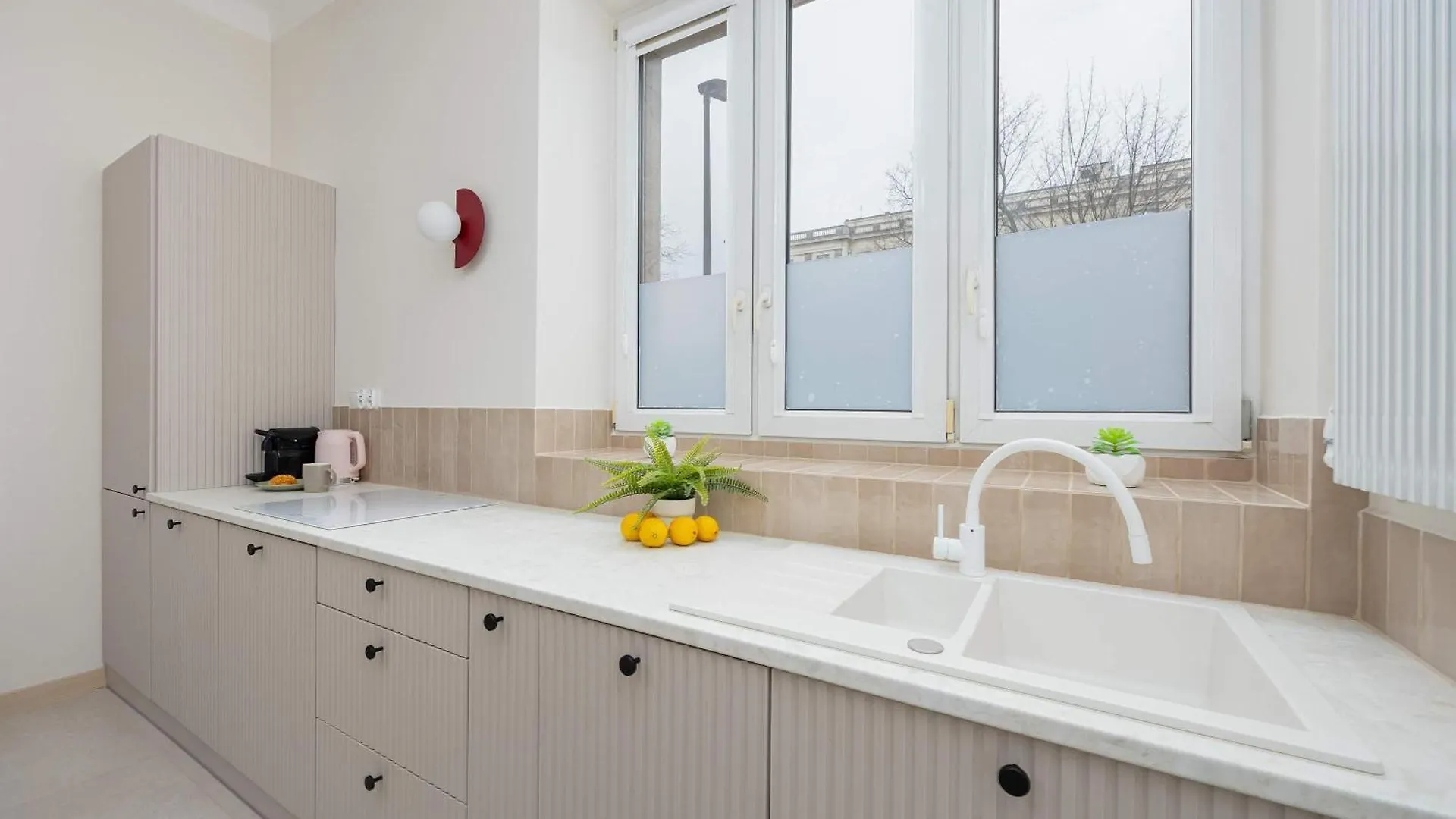 Bright Apartment Rakowiecka Near Pole Mokotowskie By Noclegi Renters Warsaw