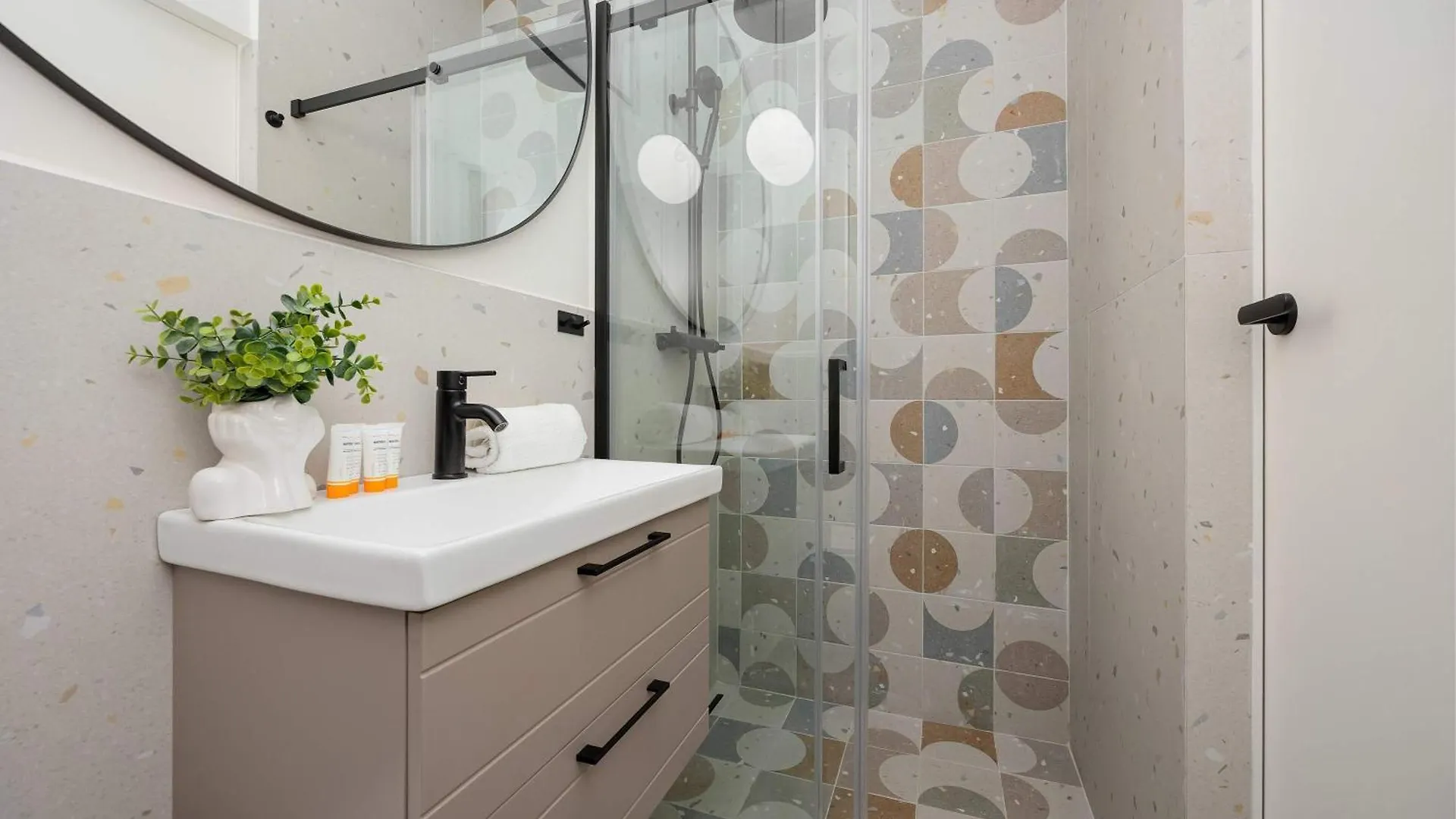 Bright Apartment Rakowiecka Near Pole Mokotowskie By Noclegi Renters Warsaw
